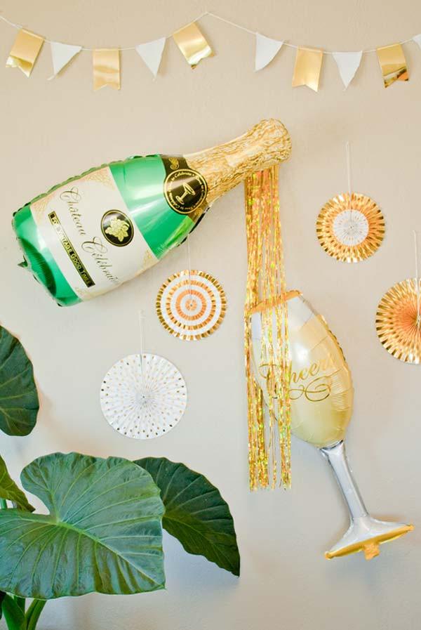 Pop the Champagne! | 2 Piece Balloon Set